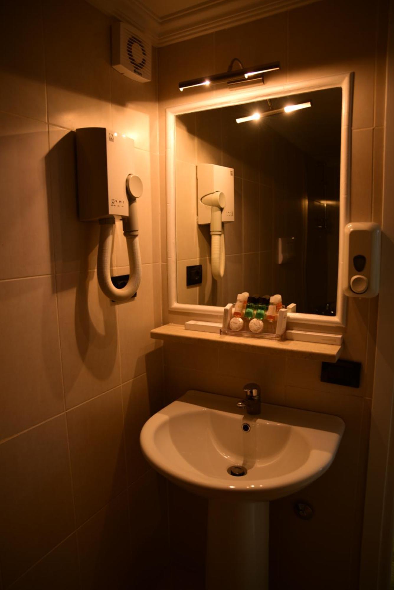 Comfort Tirana